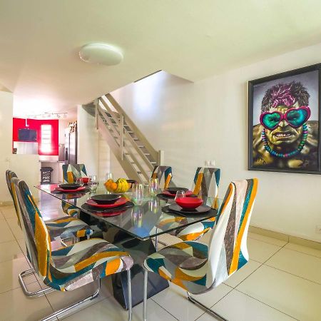 Triplex Yasuke: Vivez L'Experience Pop Art Et Geek En Plein Coeur De Petit-Bourg Villa Kültér fotó