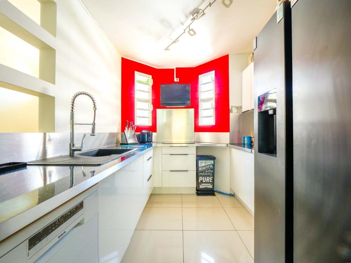 Triplex Yasuke: Vivez L'Experience Pop Art Et Geek En Plein Coeur De Petit-Bourg Villa Kültér fotó
